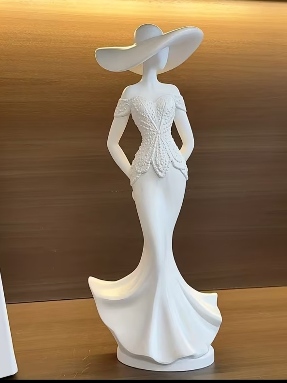 3D PRINTER Elegant White Lady Sculpture for Home Art Decor NEW - Picture 2 of 7